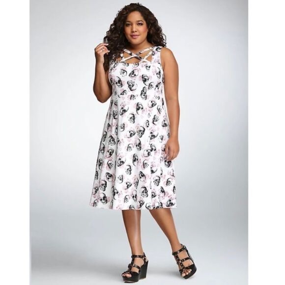 TORRID Dress - Picture 1 of 10